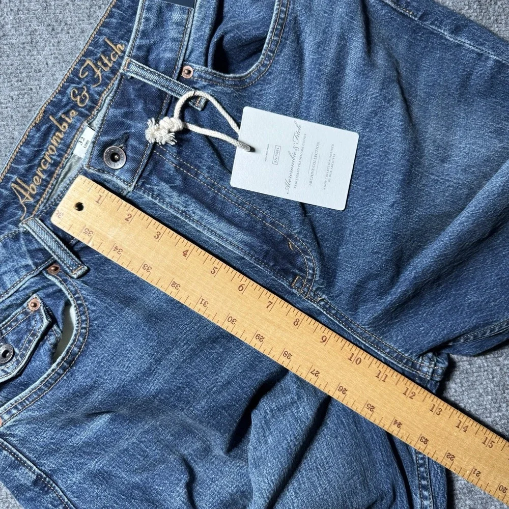 NWT‎ Abercrombie & Fitch Curve Love High Rise Bootcut Jean 32x33 Jeans Sz 32L